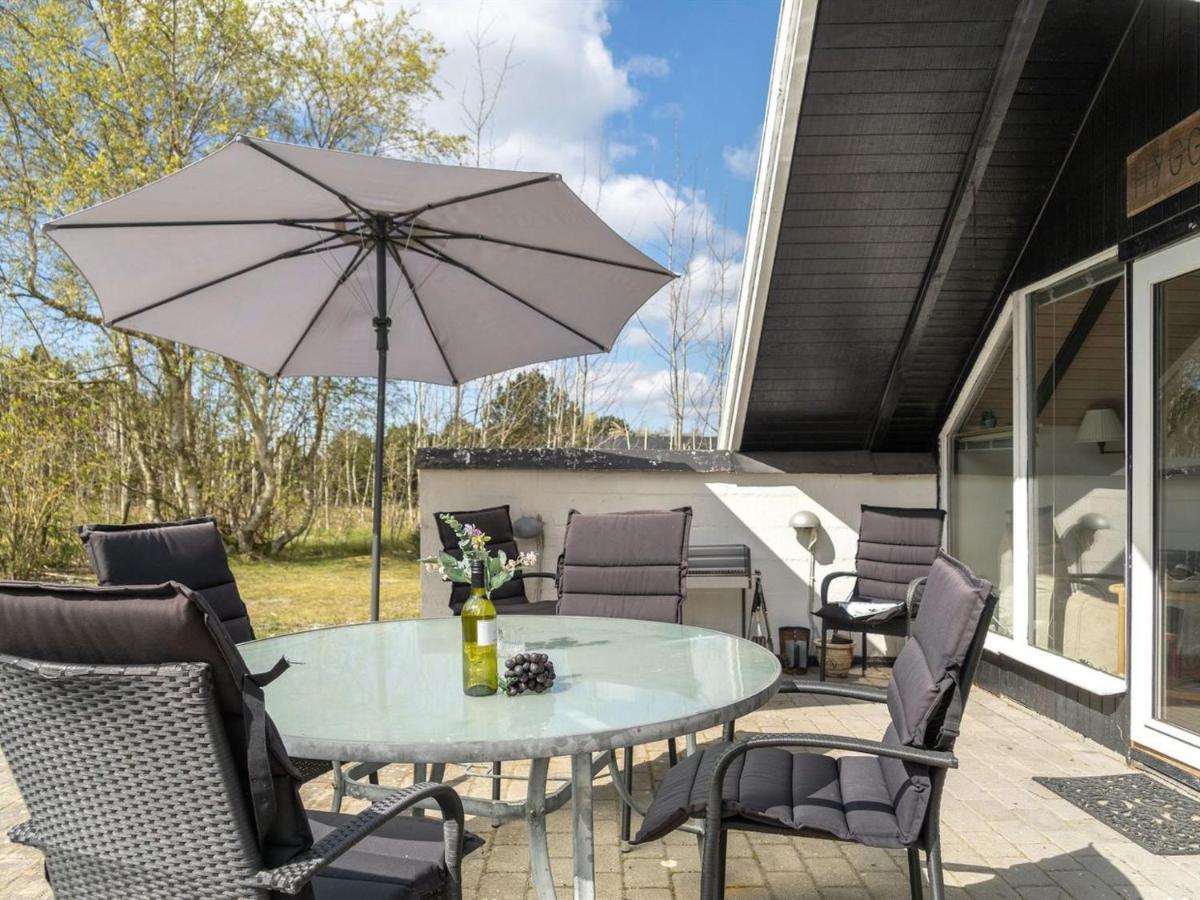 Holiday Home Arnfin - 160M From The Sea In Lolland- Falster And Mon By Interhome Rodby Exterior foto